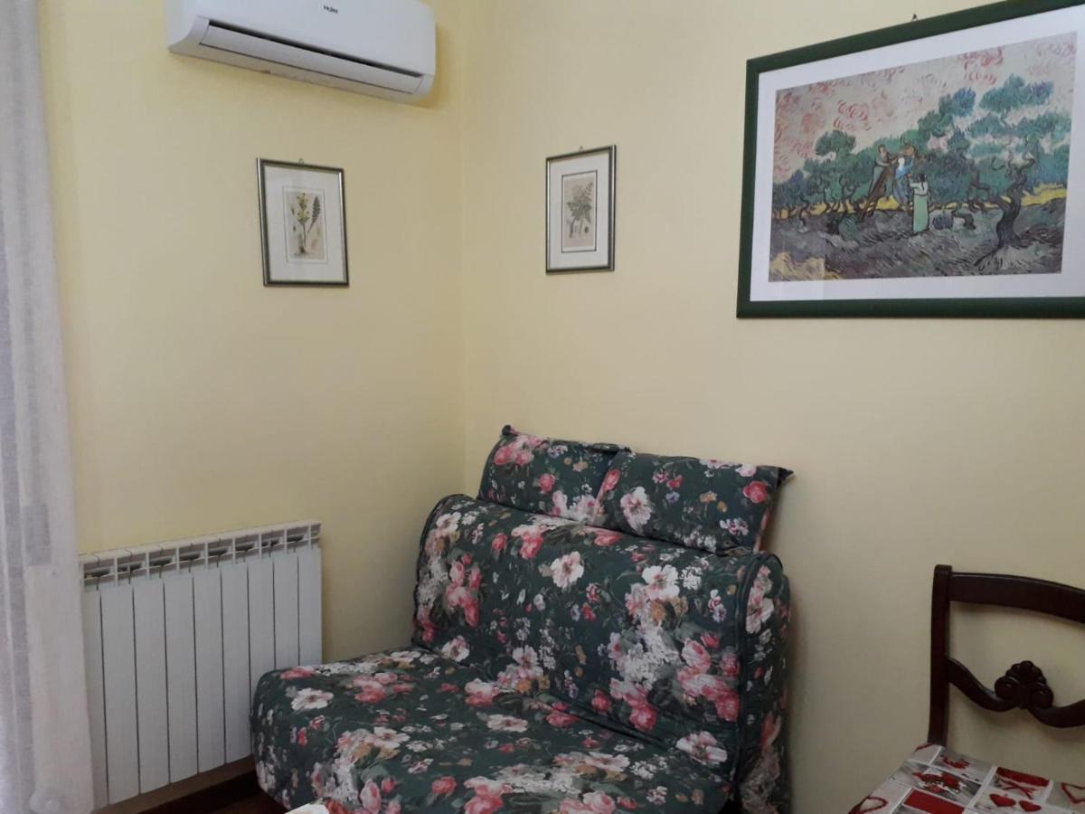 דירות אסיסי Locazione Turistica Di Pucci Lidia מראה חיצוני תמונה